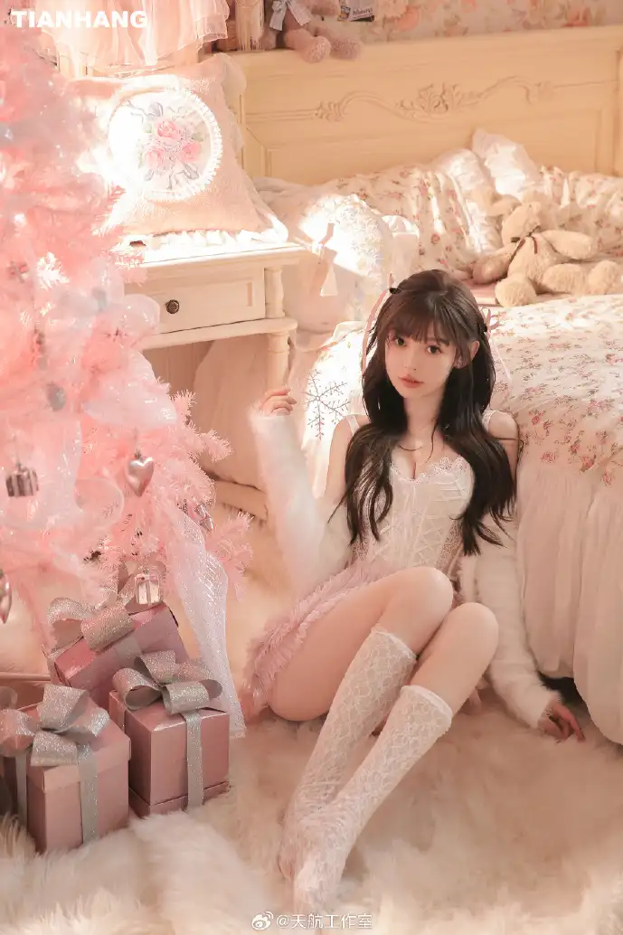 警方查获涉案设备